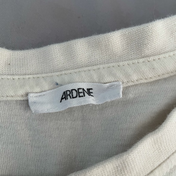 Crop top - Picture 2 of 2